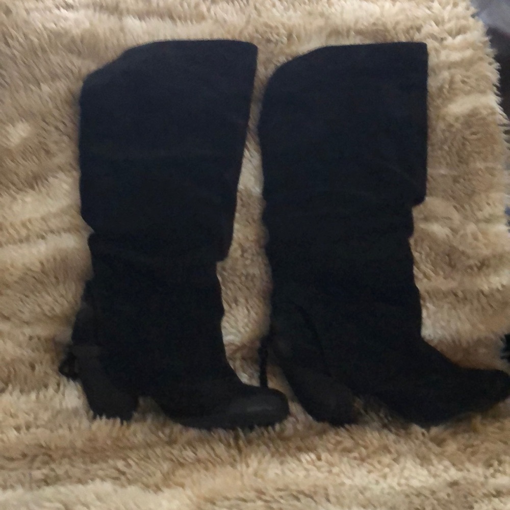 Naughty monkey boots